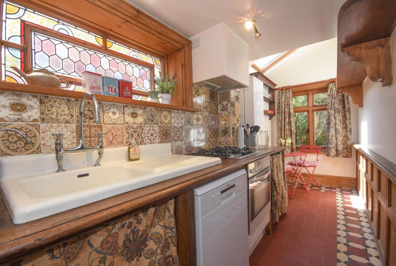 Unique Period One Bedroom House In Колчестер Екстер'єр фото
